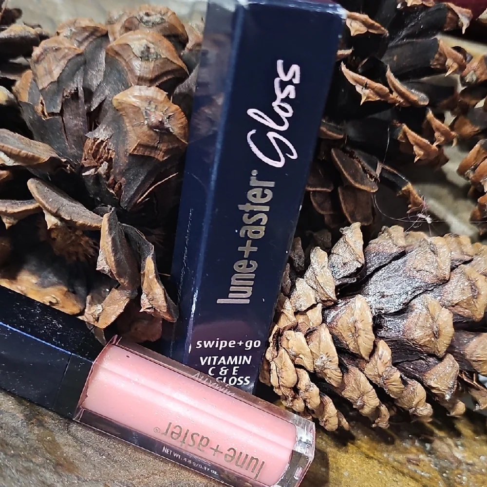 Swipe+Go Vitamin C & E Lip Gloss - Soft Pink